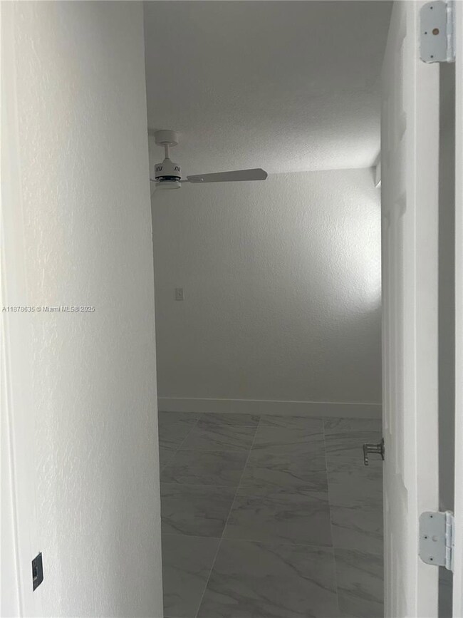2750 Palm Ave unit 202, Hialeah, FL 33010 - photo 6
