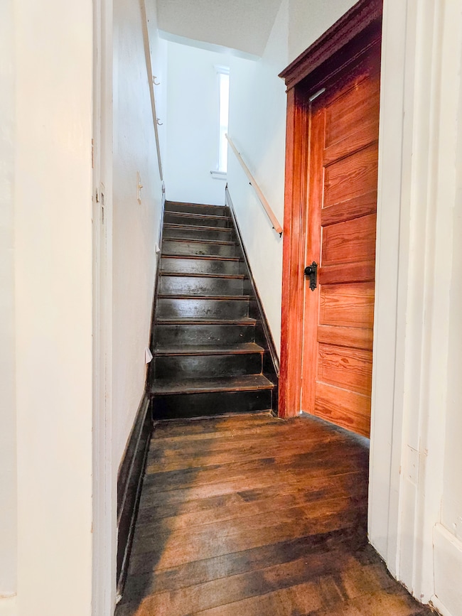 481 Division St, Elgin, IL 60120 - photo 7