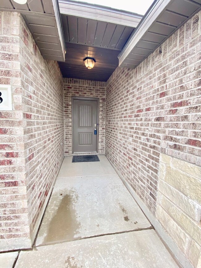 913 E 92nd St, Odessa, TX 79765 - photo 2