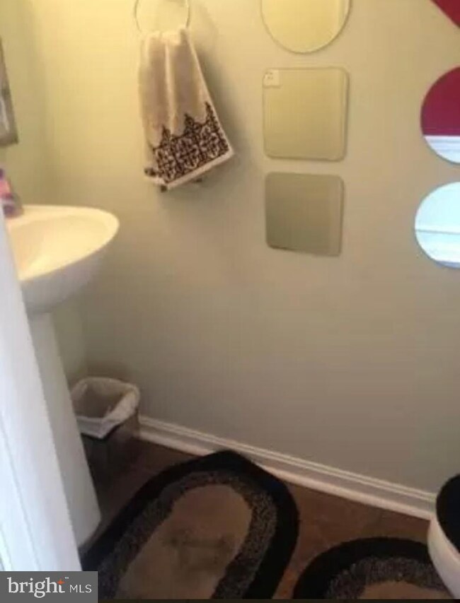 46938 Courtyard Square unit 100, Sterling, VA 20164 - photo 3