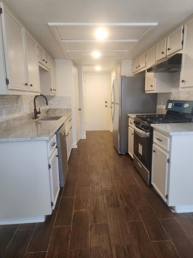 6905 Argonne Forest Cove unit A, Austin, TX 78759 - photo 2