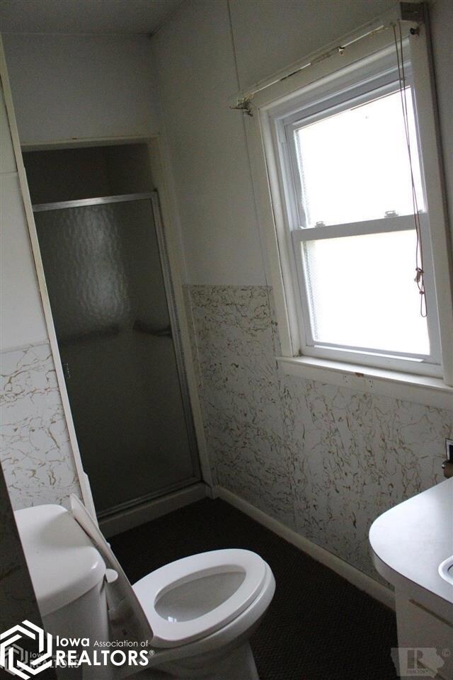 407 N Elm St, Bloomfield, IA 52537 - photo 6