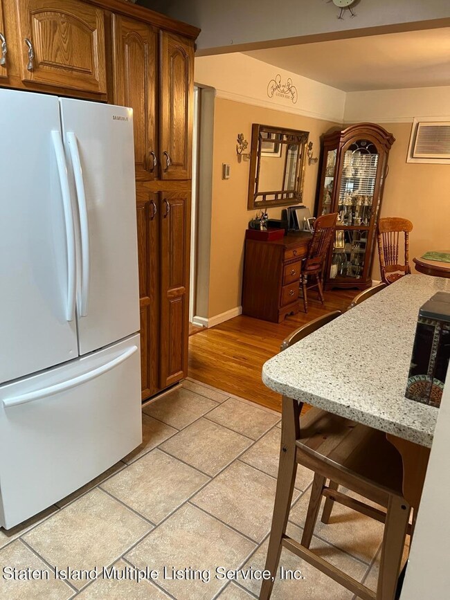 198 Crowell Ave, Staten Island, NY 10314 - photo 7