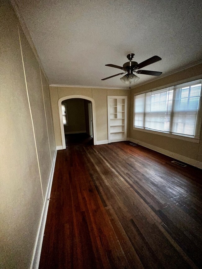 908 Parker St, Americus, GA 31709 - photo 2