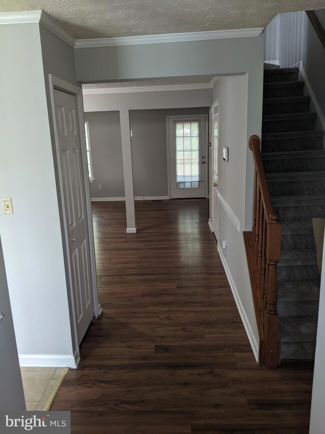 207 Stafford Mews Ln, Stafford, VA 22556 - photo 2