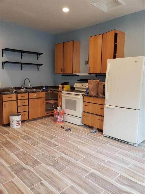 1398 Main St unit R1, West Warwick, RI 02893 - photo 4