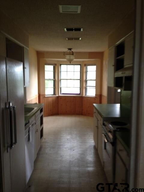 2806 2806 Shenandoah, Tyler, TX 75701 - photo 6