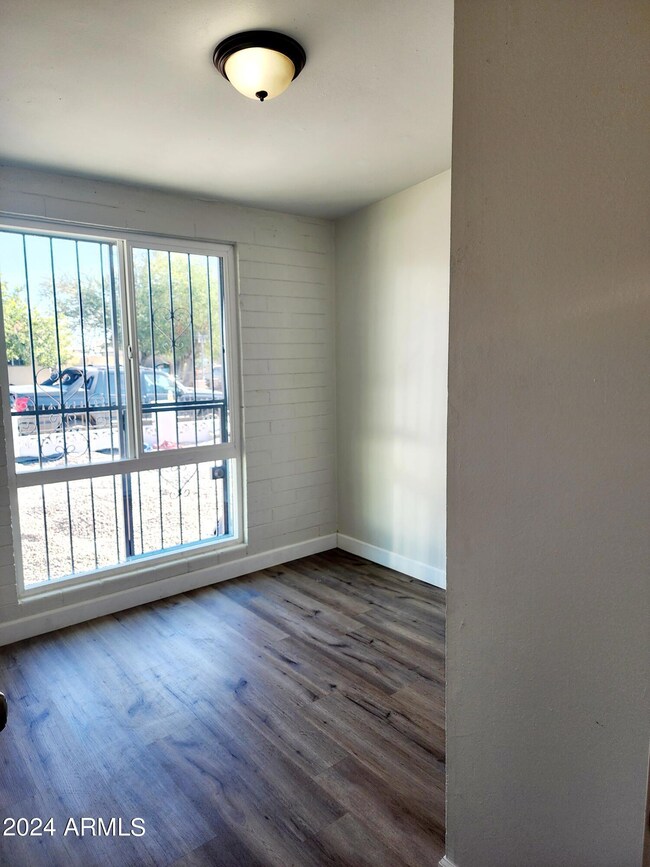 4734 N 49th Ave unit 2B, Phoenix, AZ 85031 - photo 7