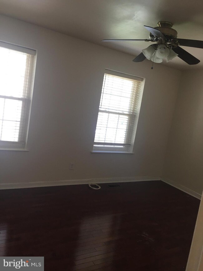 9051 Lambskin Ln, Columbia, MD 21045 - photo 2