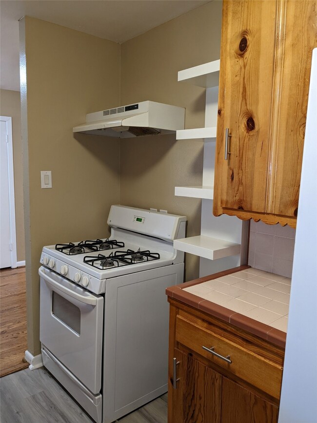 1506 Ansbury Dr, Houston, TX 77018 - photo 6