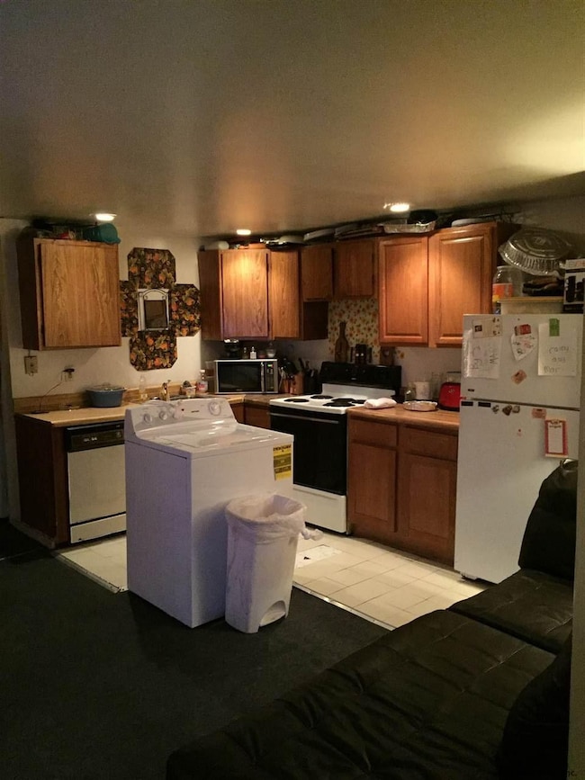 181 Elk St, Albany, NY 12210 - photo 5