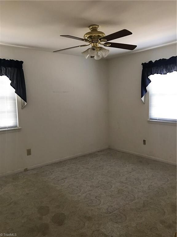 2606 Allen Jay Rd, High Point, NC 27263 - photo 6