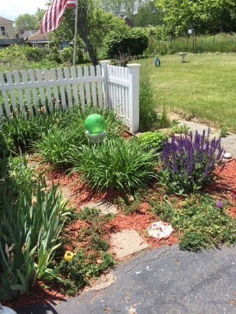 54 Lawrence St, Milford, MA 01757 - photo 2