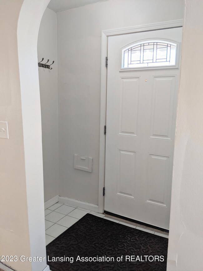 2115 Roberts Lane