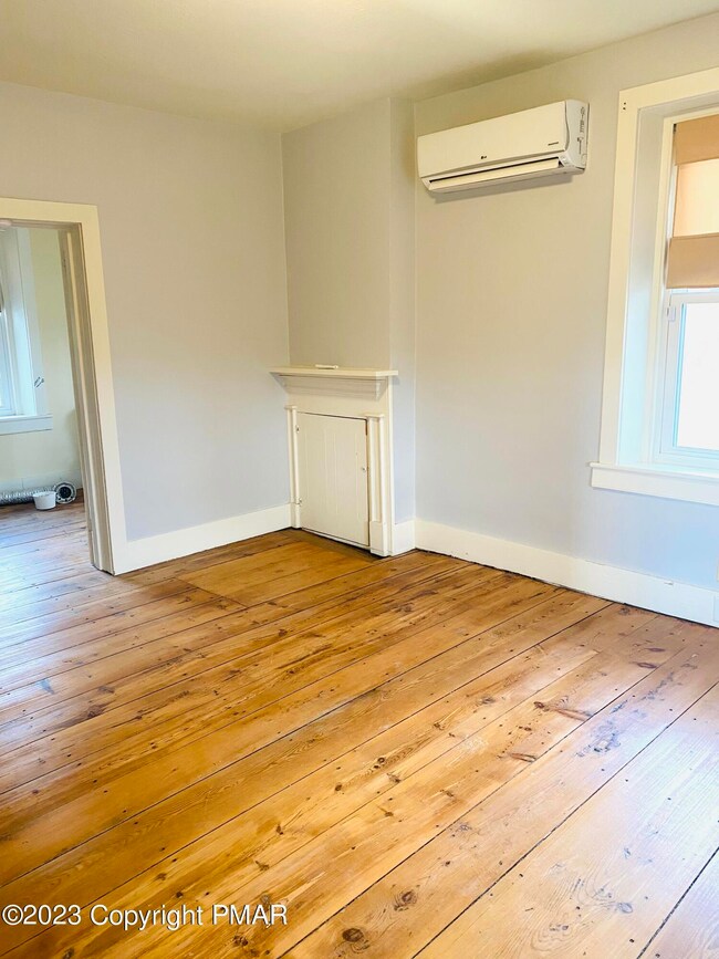 3527 Middle Easton Belmont Pike, Stroudsburg, PA 18360 - photo 7