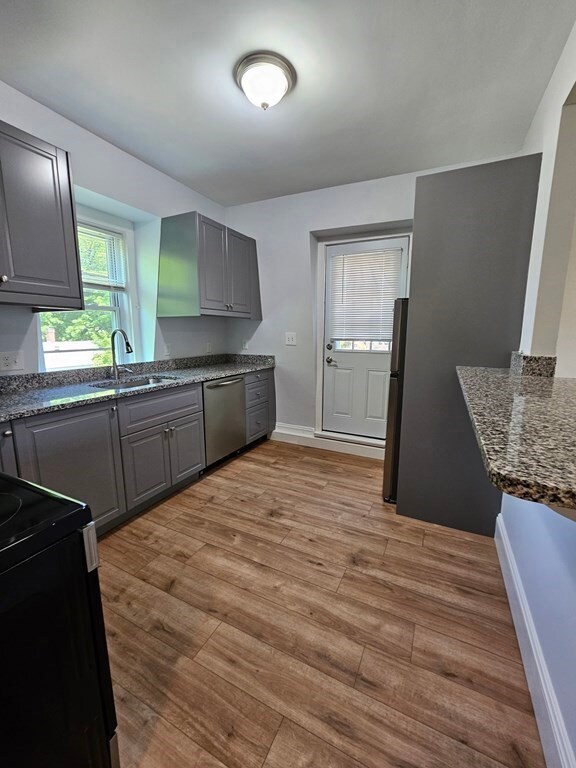 24 Duncklee Ave unit 2, Stoneham, MA 02180 - photo 7