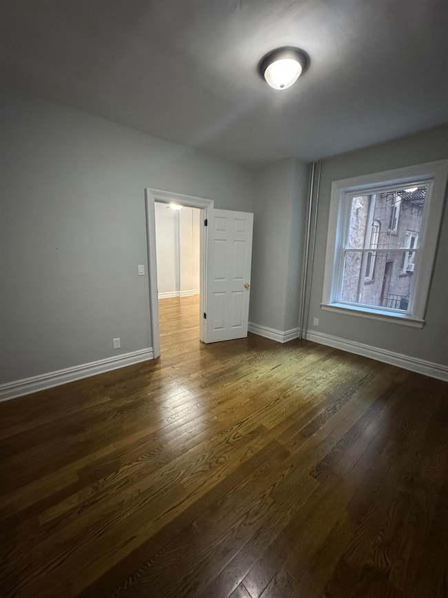 55 Corbin Ave unit 5, Jersey City, NJ 07306 - photo 6
