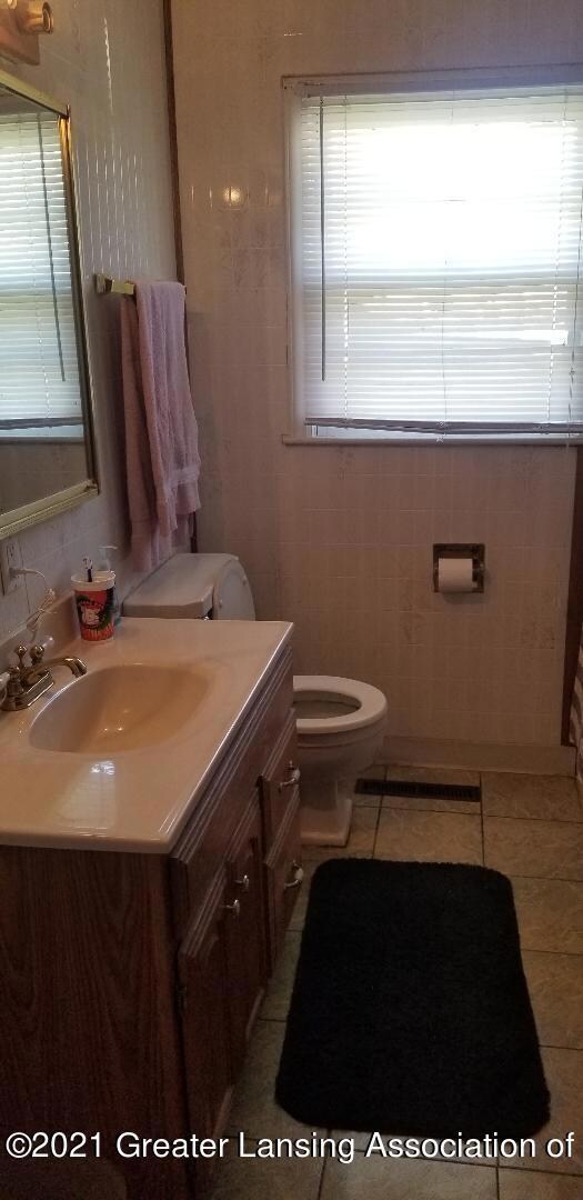 bathroom first floor