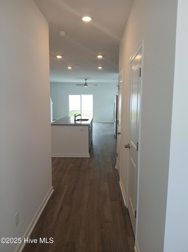 7110 Fisk Entryway