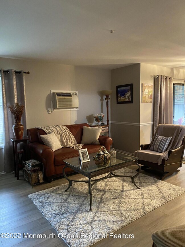 B5C94073-C583-4E7F-8349-C9772B1F352C