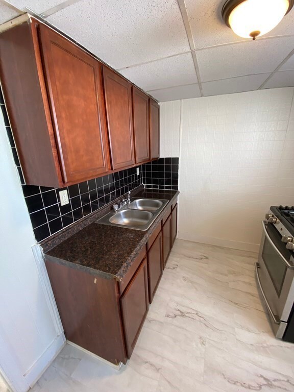 1017 Pine St unit 2W, Fall River, MA 02723 - photo 7