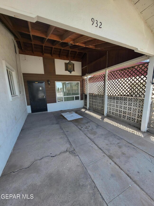 932 Lariat St unit A, El Paso, TX 79915 - photo 2