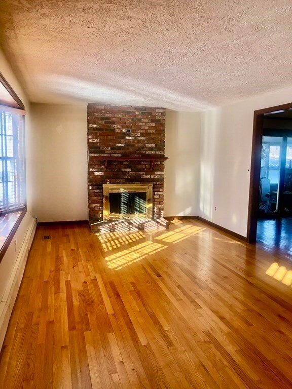 66 Oak St unit 70, Waltham, MA 02453 - photo 2