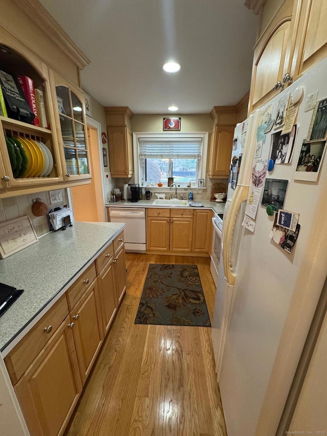 18 Greenbriar Dr unit A, Farmington, CT 06032 - photo 4