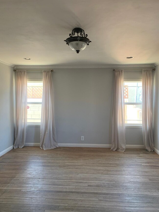 Living room 2