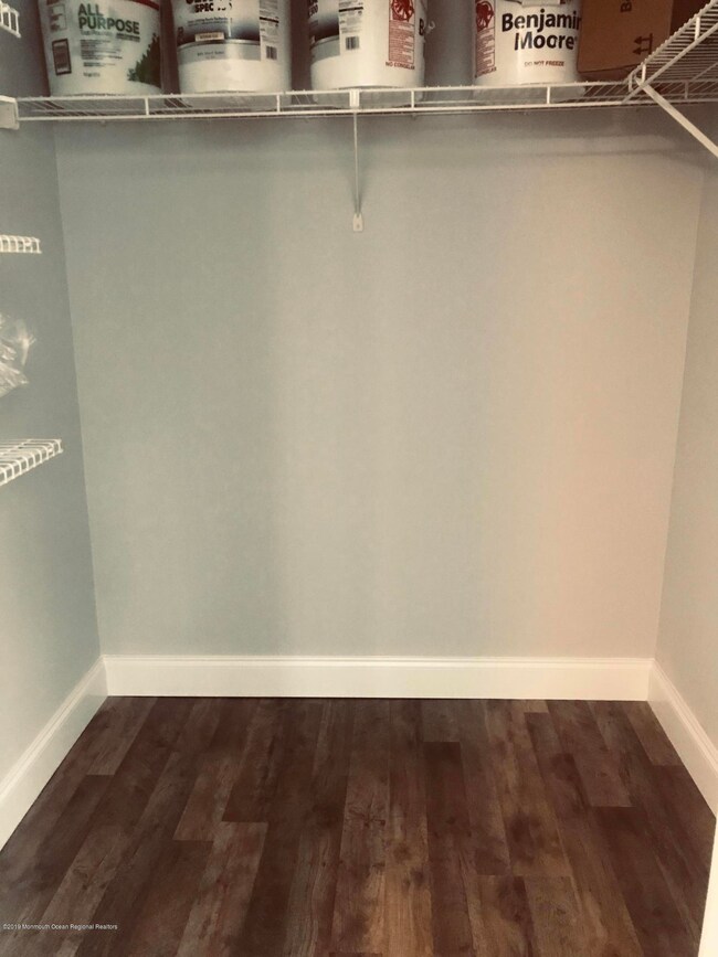 7-1 Seattle Ct, Freehold, NJ 07728 - photo 6