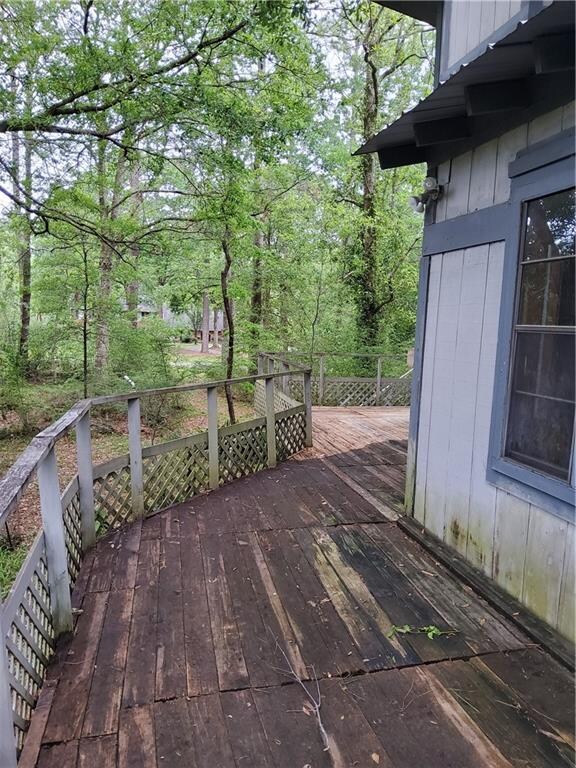 Wraparound Deck
