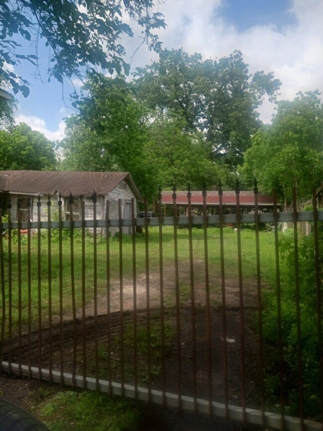 2207 Knight St, Houston, TX 77093 - photo 3