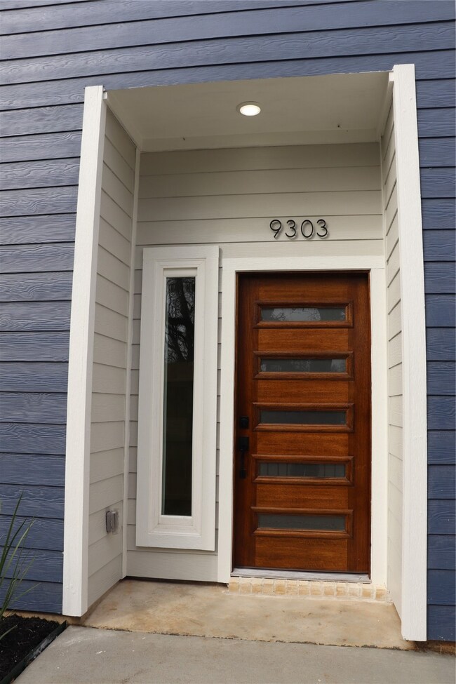 9303 Tower St, Houston, TX 77088 - photo 4