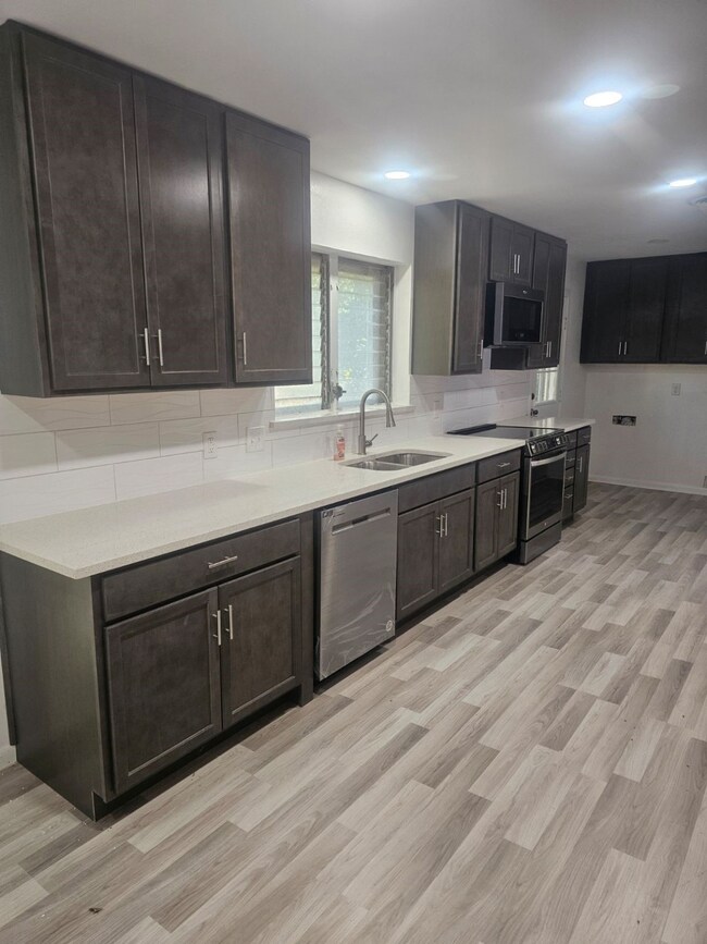 1717 Crescent St, Denton, TX 76201 - photo 7