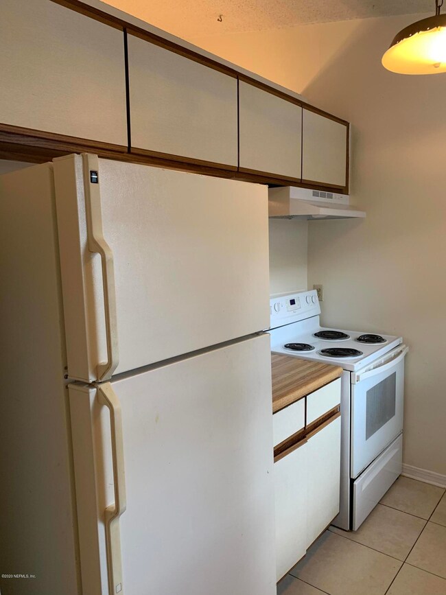 5123 Indian Lakes Ct unit 2, Jacksonville, FL 32210 - photo 3