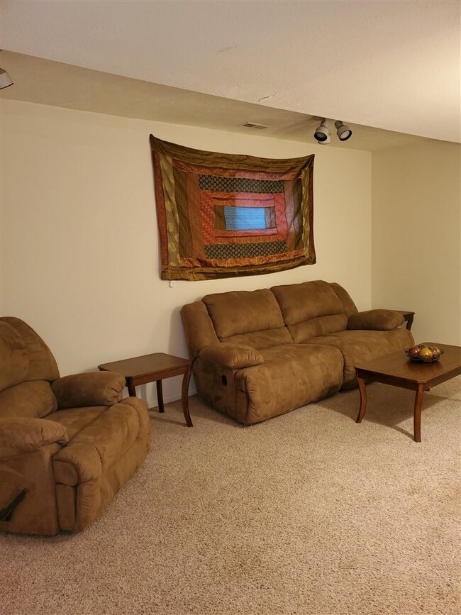 1519 Pierre St, Manhattan, KS 66502 - photo 7