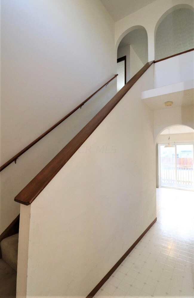 Two story foyer