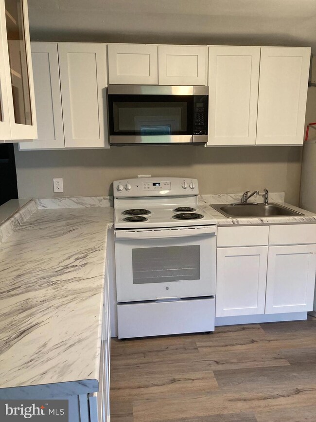 504 New Freedom Rd unit 2, Berlin, NJ 08009 - photo 6