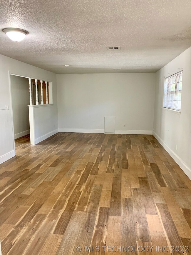 1620 S 5th St, Broken Arrow, OK 74012 - photo 4