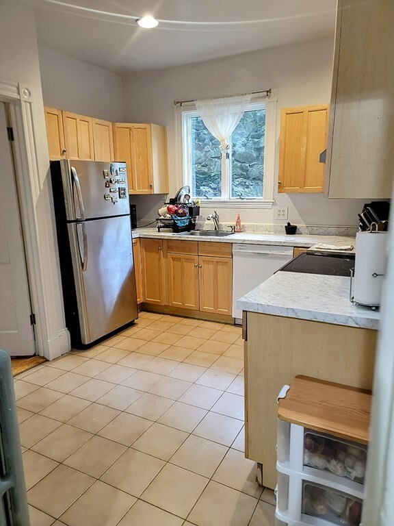 6 Selkirk Rd unit 1, Brighton, MA 02135 - photo 2