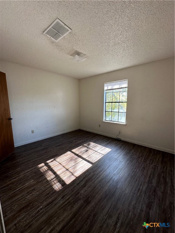 507 Northern Dove Ln unit D, Copperas Cove, TX 76522 - photo 4