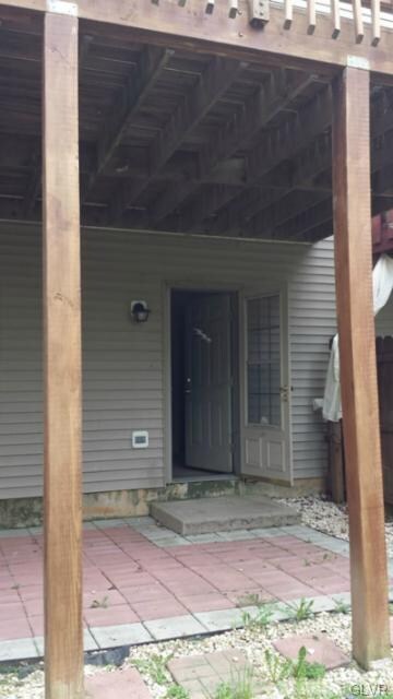 11 Jazz Cir, Whitehall, PA 18052 - photo 5