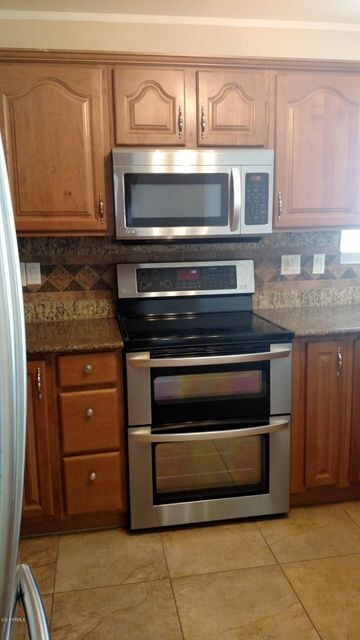 Double oven and matching microwave