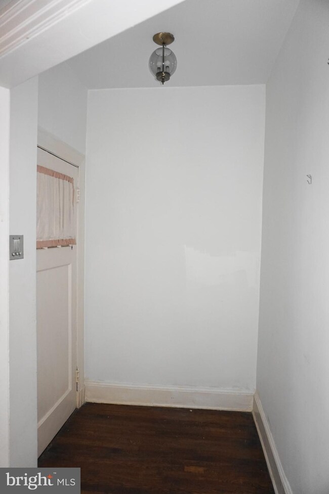 903 W University Pkwy unit 401, Baltimore, MD 21210 - photo 3