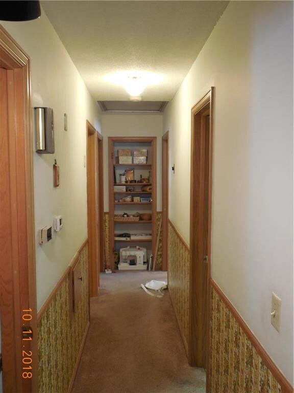 6933 Bluejacket St, Shawnee, KS 66203 - photo 3