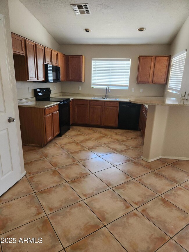 Kitchen 25