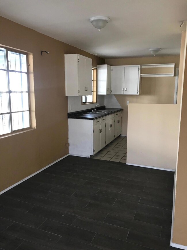 7824 Santa Maria Rd, El Paso, TX 79915 - photo 7