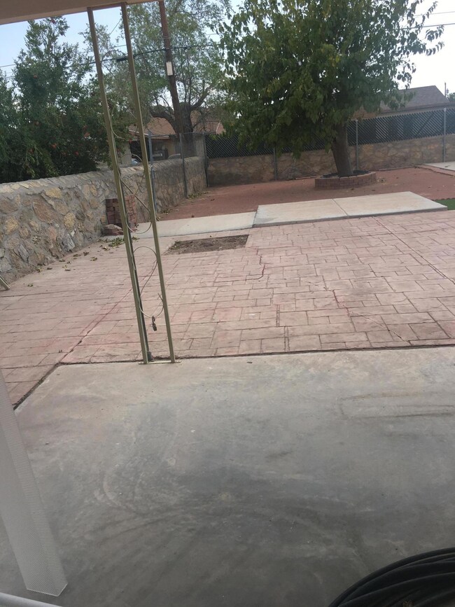 8116 La Paloma Cir, El Paso, TX 79907 - photo 2