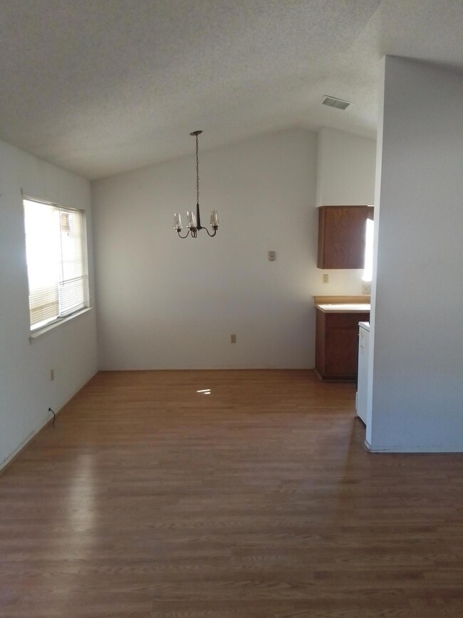 15337 Fairwood Ct, Horizon City, TX 79928 - photo 5