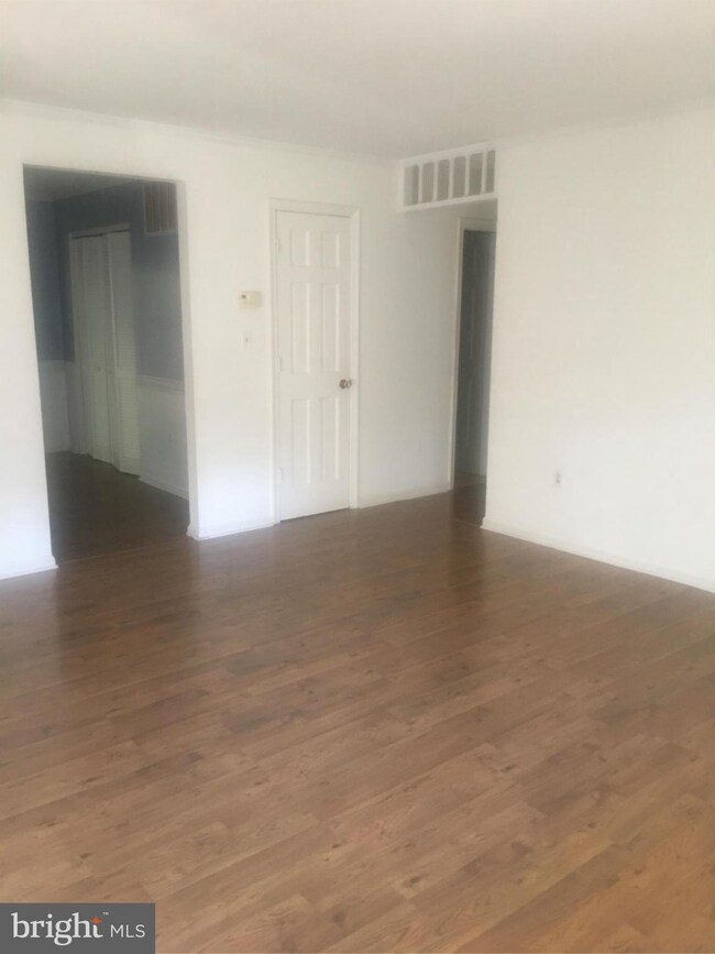 803 Salem Dr, Fredericksburg, VA 22407 - photo 3